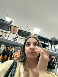 DoriDeluxe66 webcam model stream image