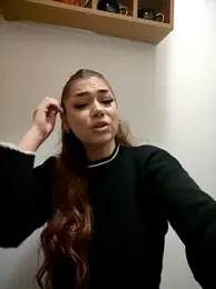 Ella_sweety webcam model stream image