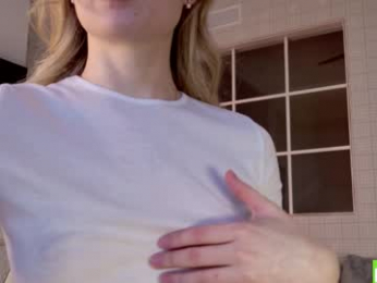 wellicaren webcam model stream image