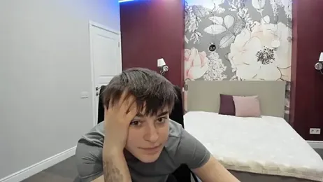 EmiliaYours webcam model stream image