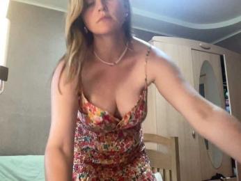 AnitaGlamorX webcam model stream image