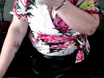 joannaandneighbour webcam model stream image