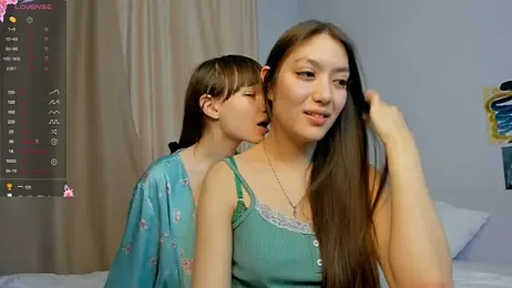 PearlMystic webcam model stream image