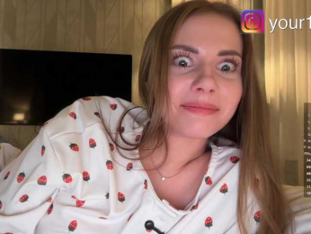 VikkiExtraCheese webcam bongacams model stream image