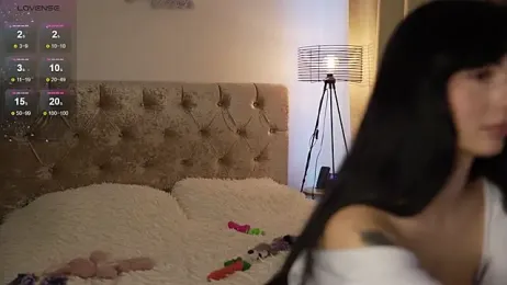 LindaWarners webcam model stream image