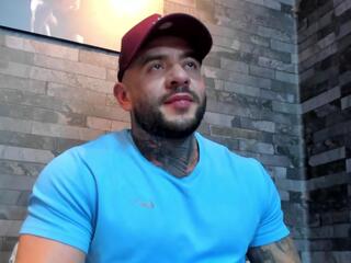 Bruce Dallas webcam model stream image