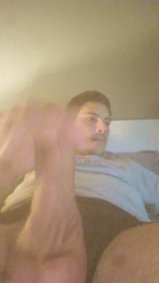 Luzzl webcam model stream image