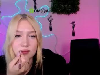 emilynxx webcam chaturbate model stream image