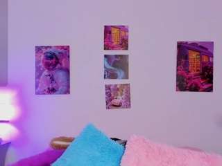 shizuka-84 webcam model stream image