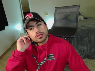 Luke Hardy webcam model stream image