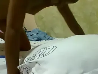 Hornyqueengal webcam model stream image