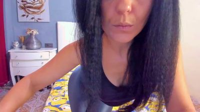 nicol_hot30 webcam model stream image