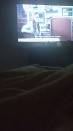 elenis4 webcam model stream image