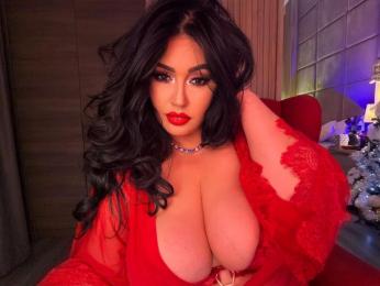 AdiraMaeven webcam model stream image