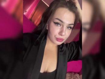 2LILMOMMY2 webcam model stream image