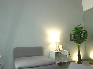 Valexie Lux webcam model stream image