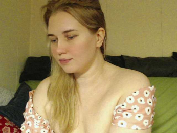 _LILKA_ webcam model stream image