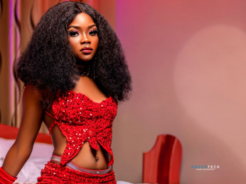 LalahEmrald webcam model stream image