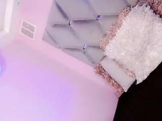 miranda-collins webcam model stream image