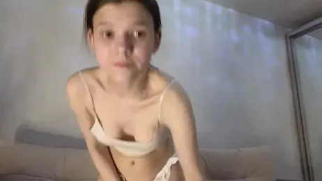 bellaglow webcam model stream image