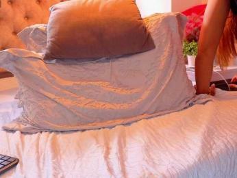 KeryHilson webcam model stream image