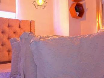 KeryHilson webcam model stream image