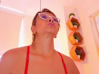 KeryHilson webcam model stream image