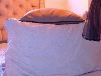 KeryHilson webcam model stream image