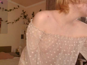 Emily-relish webcam bongacams model stream image