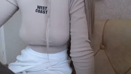 charm__me webcam model stream image