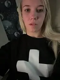 NaomiHita webcam model stream image