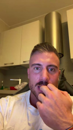 Bigwhitebull webcam cam4 model stream image