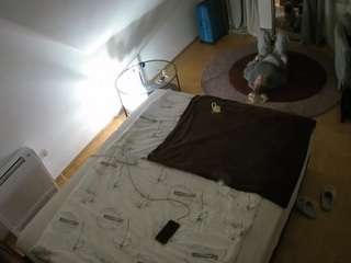 voyeurcam-julmodels-whitebed-4 webcam model stream image