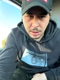 MvM58955050 webcam model stream image