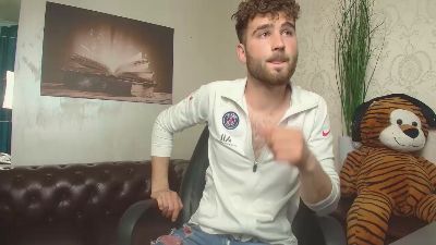 KyloEast webcam model stream image