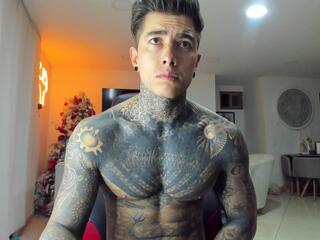 Aron Felip webcam model stream image