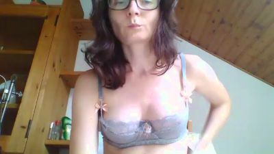 QueenDiva30 webcam model stream image