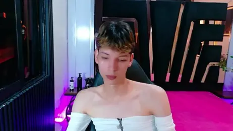 Stefany_PiInk webcam model stream image