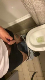 Bayron00 webcam model stream image