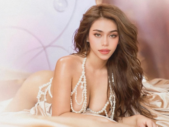 MartinaFamurri webcam model stream image