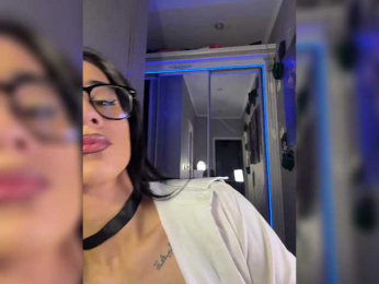 Adel9 webcam model stream image