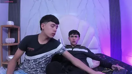 hoot_booys_ webcam model stream image