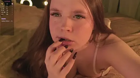 SunnyRisha webcam model stream image