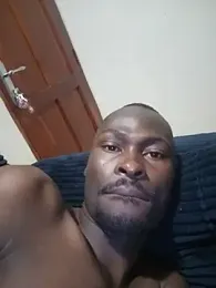 Black_virginasshole webcam model stream image