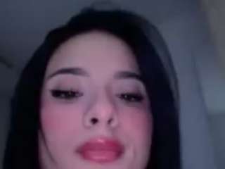 kiraalopez webcam model stream image