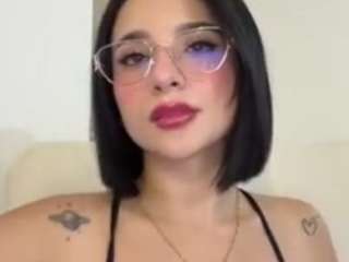 kiraalopez webcam camsoda model stream image