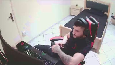 AlbanianFker21 webcam model stream image