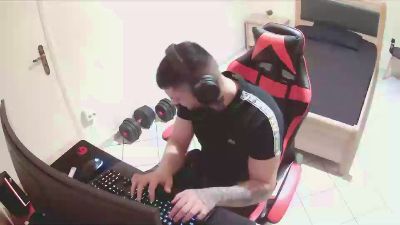 AlbanianFker21 webcam model stream image