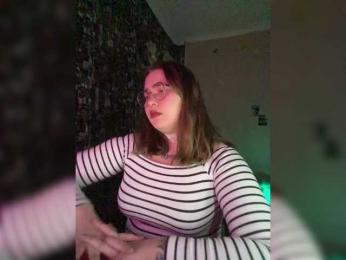 AlexisGrant webcam model stream image