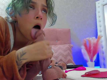 IrisRoss webcam model stream image